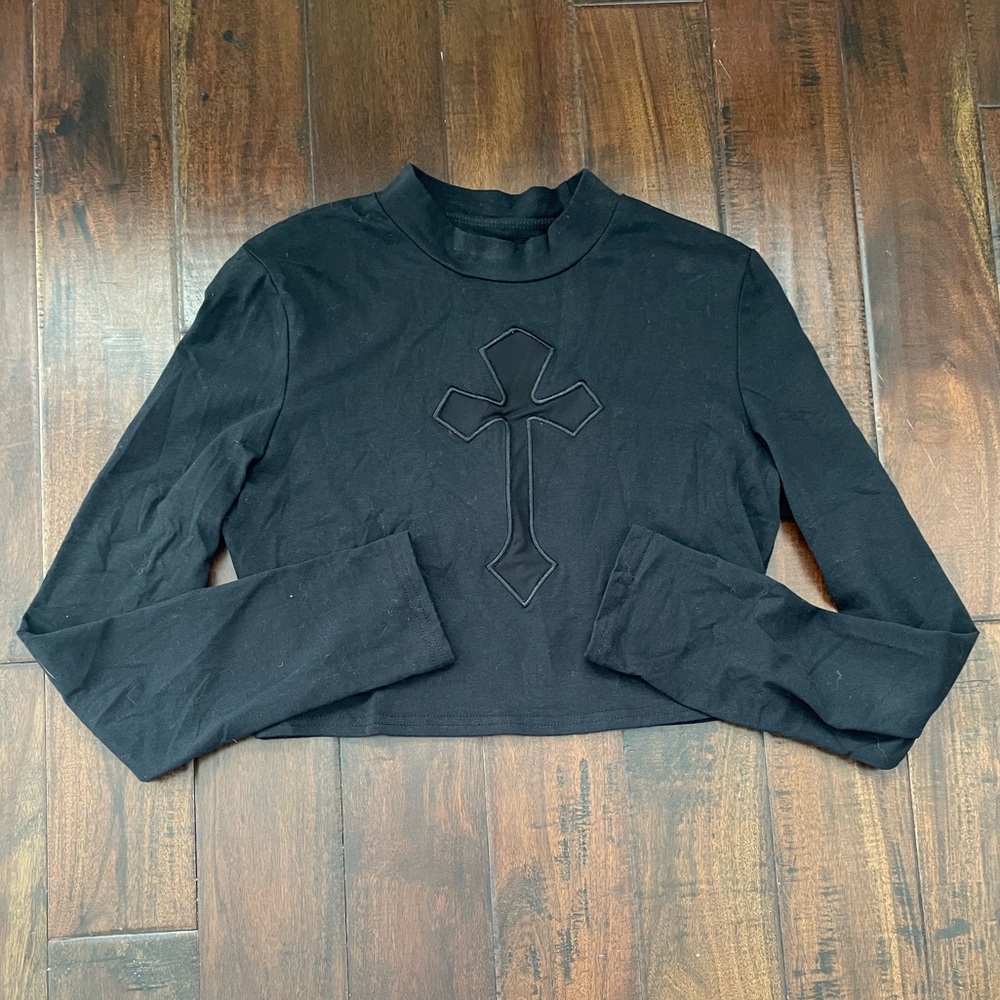 SHEIN Black Long Sleeve Crop top Cross in front